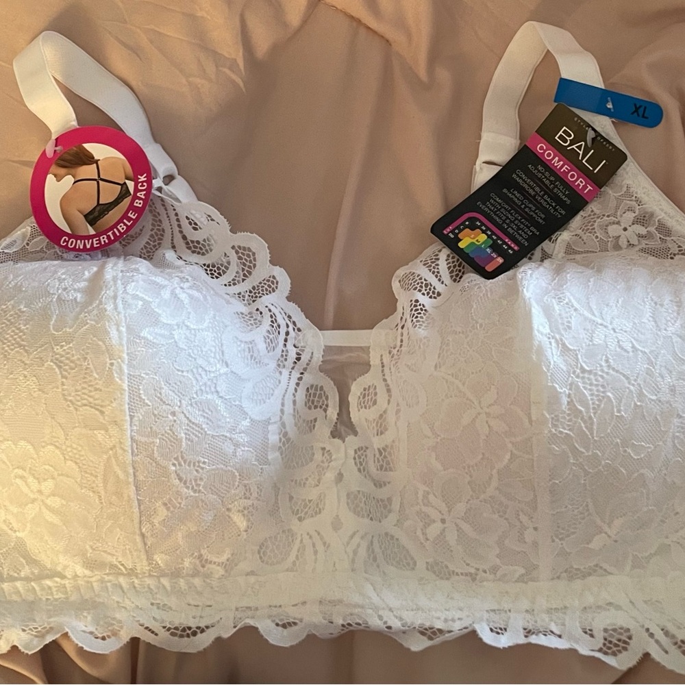 Bali Women's Lace Desire Wireless, Lacy Full-coverage, Convertible Bra White XL